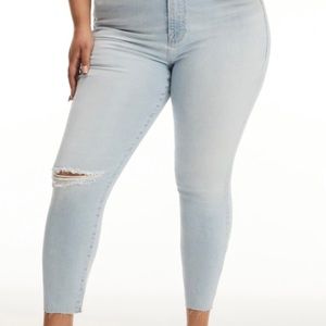 [NWT] Good American- Good Waist Crop Raw Edge Jean Size 20